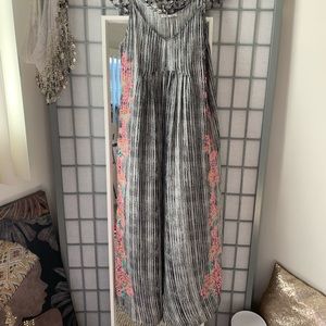 Jumpsuits make the perfect, easy outfit!